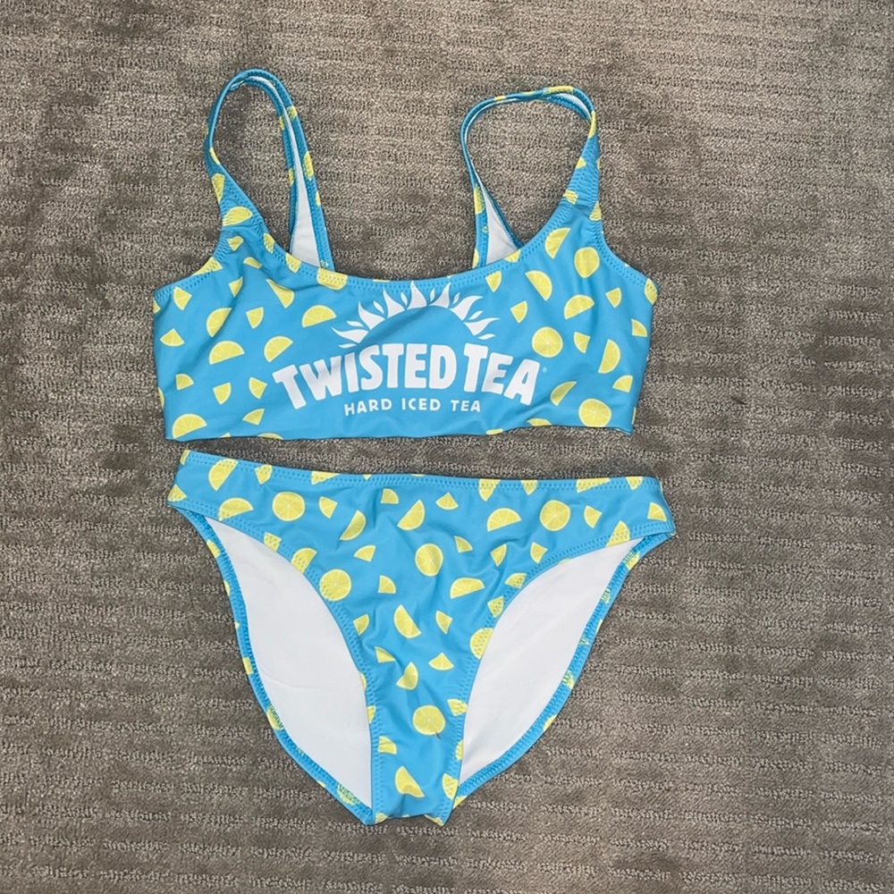 Large twisted tea bikini